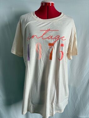 Vintage 1975 Graphic Short Sleeve Tee - Cream
